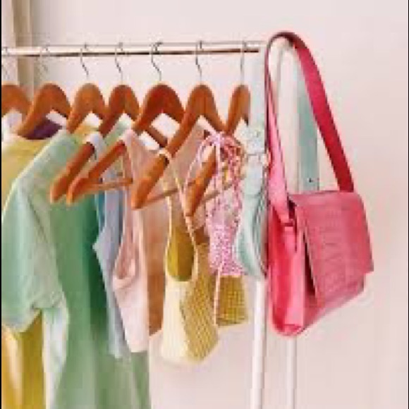 Meet your Posher, Hannah - Picture 1 of 1